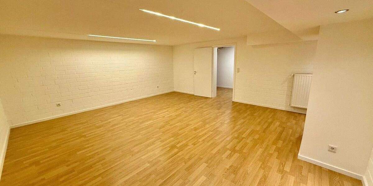 Doppelhaushälfte Düsseldorf Kaiserswerth - 8 Zimmer, 213 m&sup2;, 1.570.000&euro; | Angebot:25728281