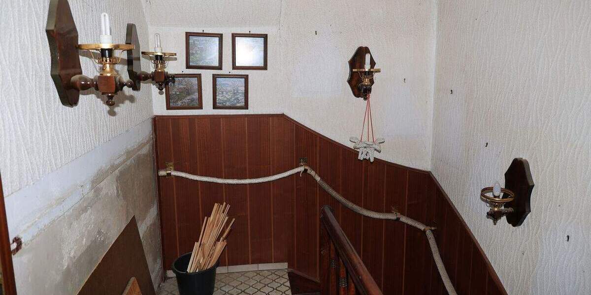 Reihenmittelhaus Duisburg Hochemmerich - 4 Zimmer, 72 m&sup2;, 122.000&euro; | Angebot:25769810