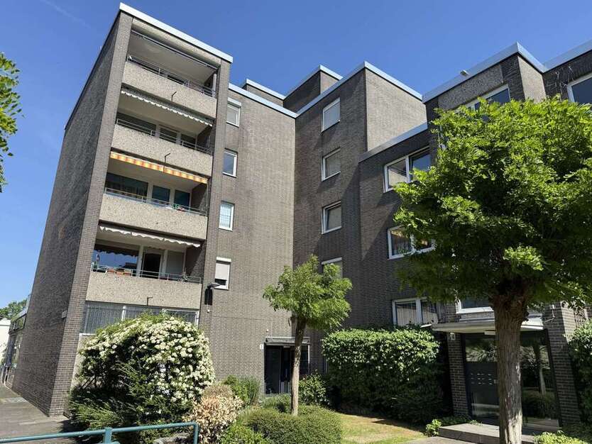 Wohnung zum Kaufen in Neuss 239.000 € 83 m²