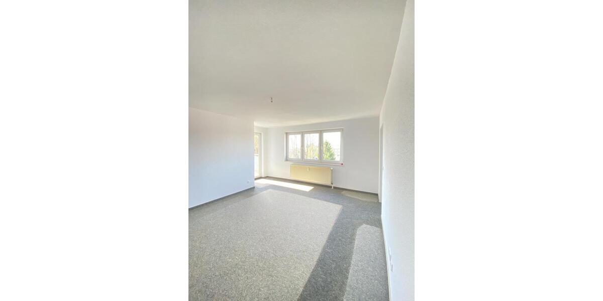 Dachgeschoßwohnung Solingen Aufderhöhe - 2 Zimmer, 58 m&sup2;, 362&euro; | Angebot:26049205