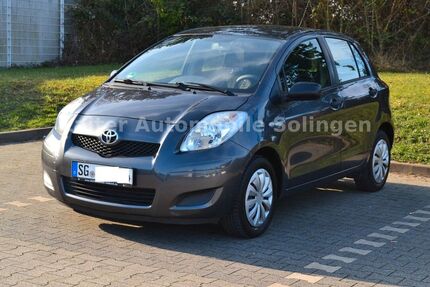 Toyota Yaris 170.000 km 2.890 &euro; Solingen 42659