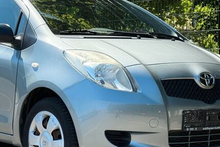 Toyota Yaris 99.477 km 4.444 &euro; Mönchengladbach 41068