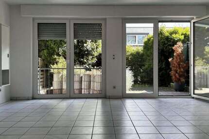 Wohnung zum Mieten in Moers 830 € 75 m²