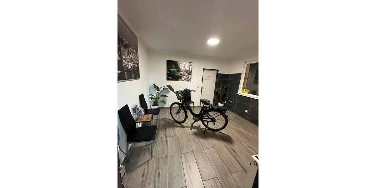 Garagen / Stellplätze Düsseldorf Niederkassel - 1.800&euro; | Angebot:26120699