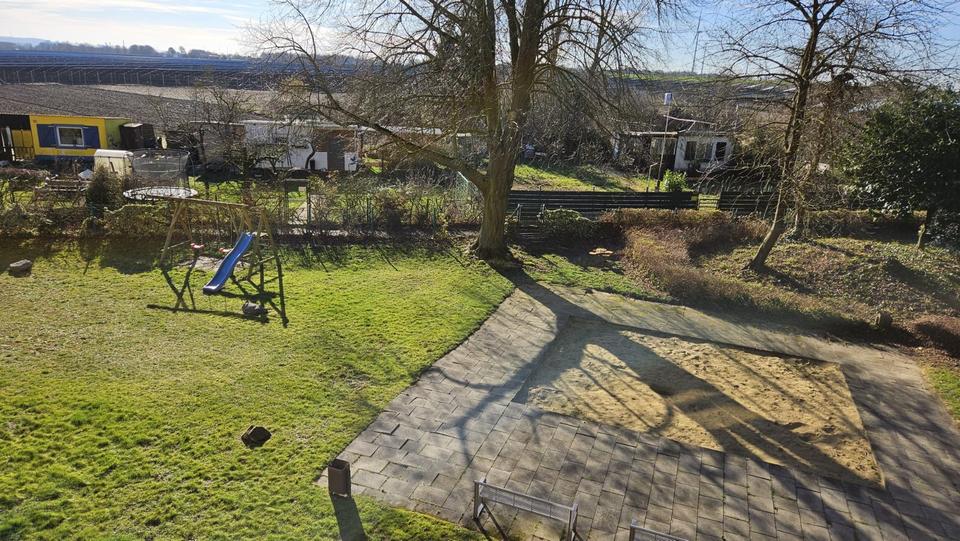 Etagenwohnung Neuss Holzheim - 3 Zimmer, 85 m&sup2;, 890&euro; | Angebot:25562416