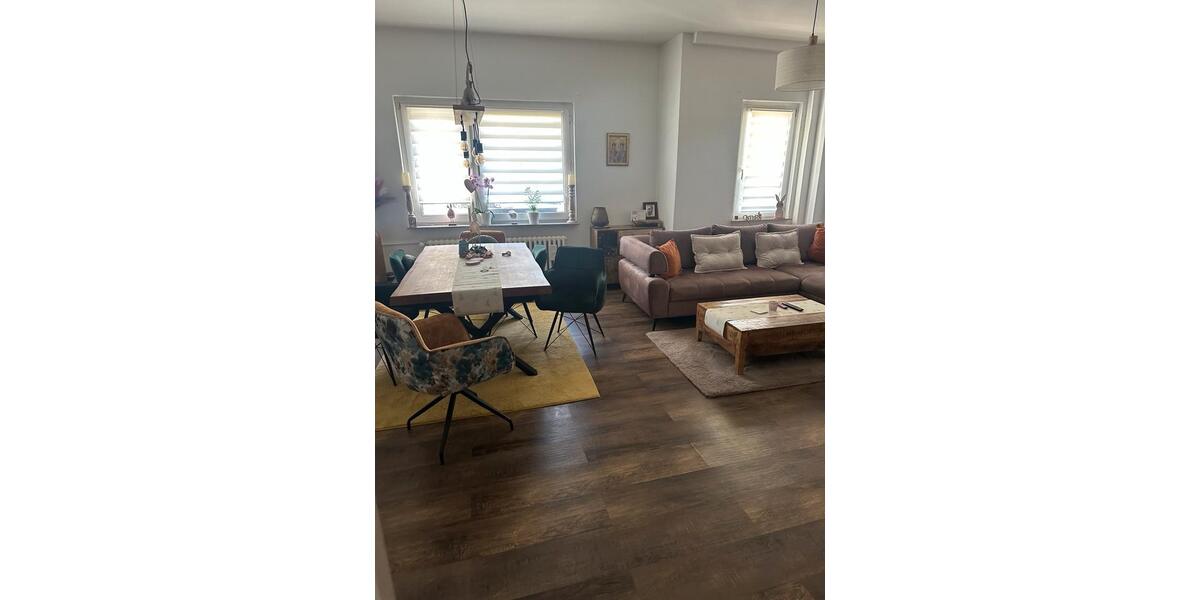 Erdgeschoßwohnung Düsseldorf Stadtbezirk 8 - 3 Zimmer, 100 m&sup2;, 1.800&euro; | Angebot:26131973