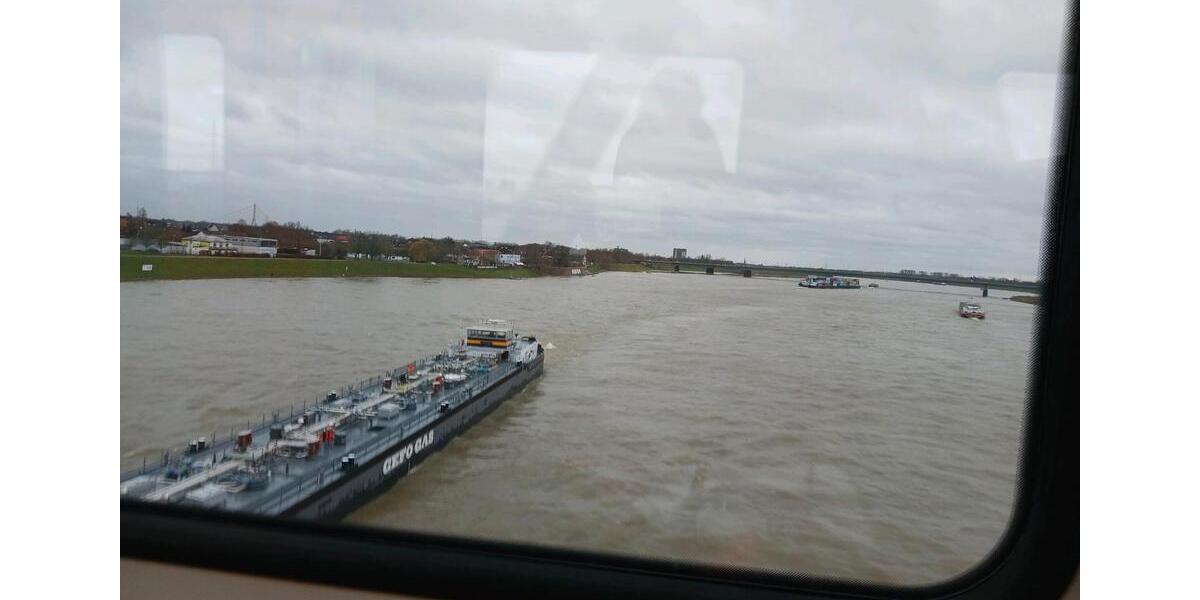 Etagenwohnung Neuss - 4 Zimmer, 108 m&sup2;, 280.000&euro; | Angebot:25745996