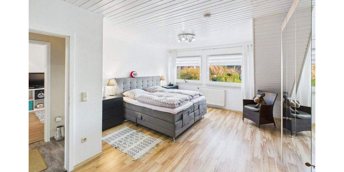 Reihenmittelhaus Bergheim Fliesteden - 5 Zimmer, 138 m&sup2;, 525.000&euro; | Angebot:24543603