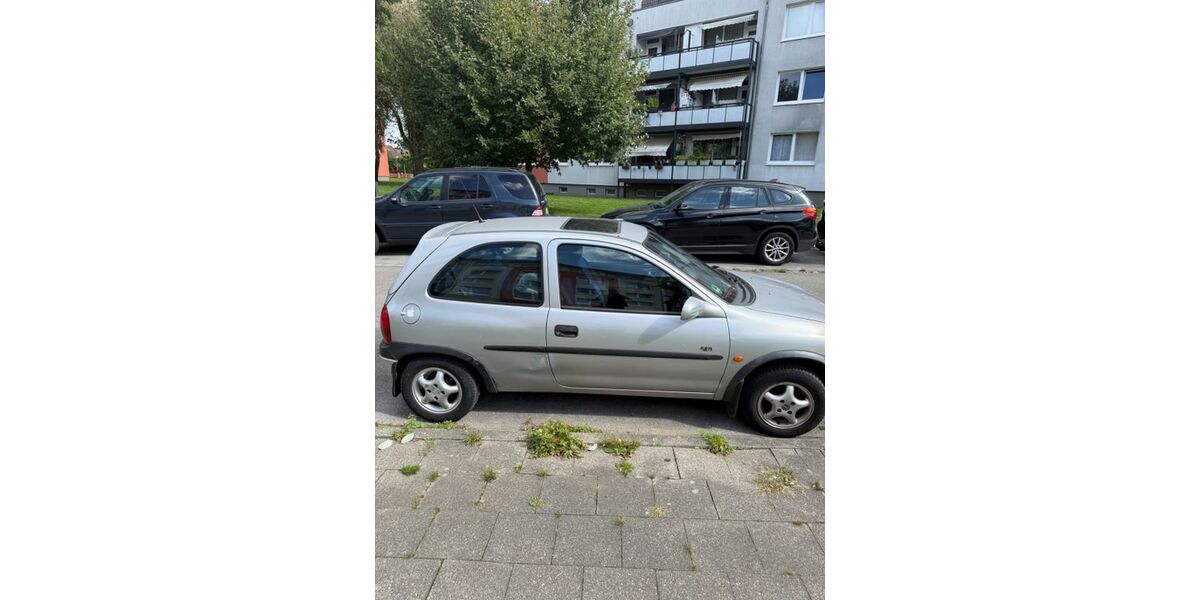 Opel Corsa 174.000 km 1.150 &euro; Düsseldorf 40229