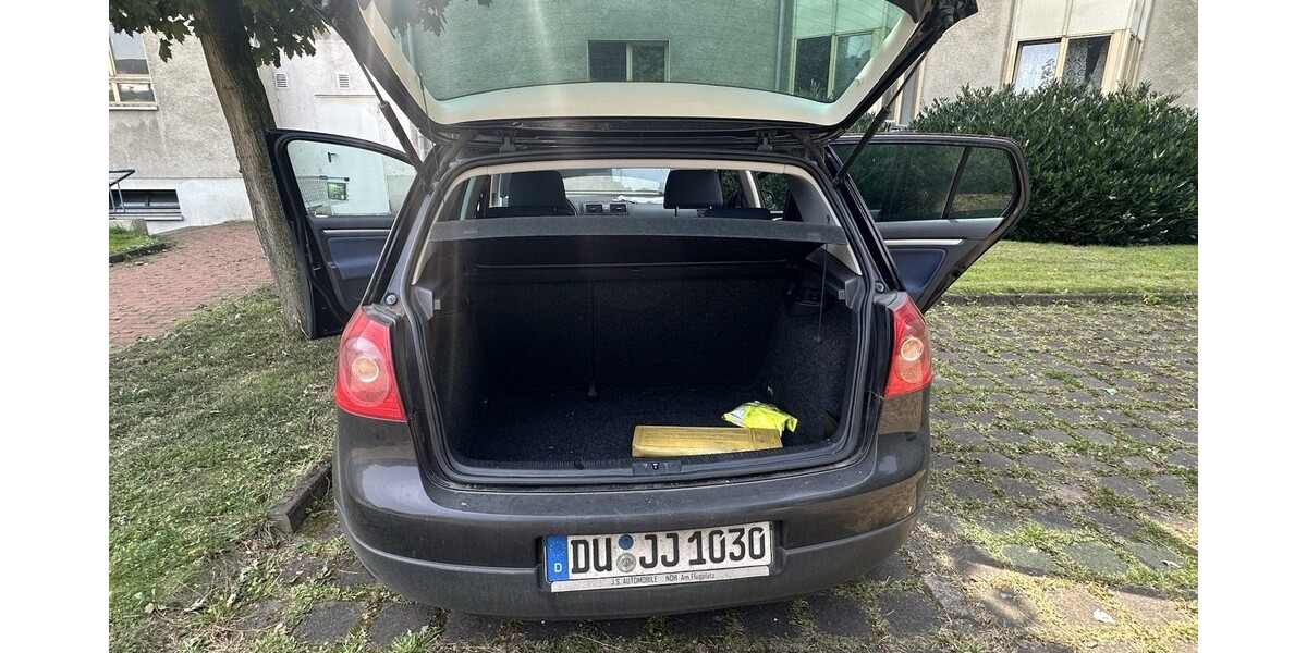 VW Golf V 171.000 km 2.600 &euro; Duisburg 47051