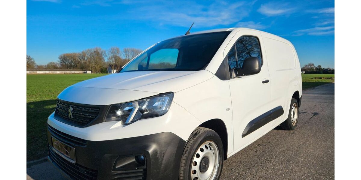 Peugeot Partner 219.000 km 7.700 &euro; Viersen 41749