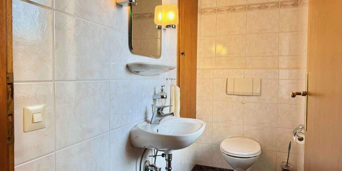 Doppelhaushälfte Neuss Reuschenberg - 5 Zimmer, 160 m&sup2;, 549.000&euro; | Angebot:25608012