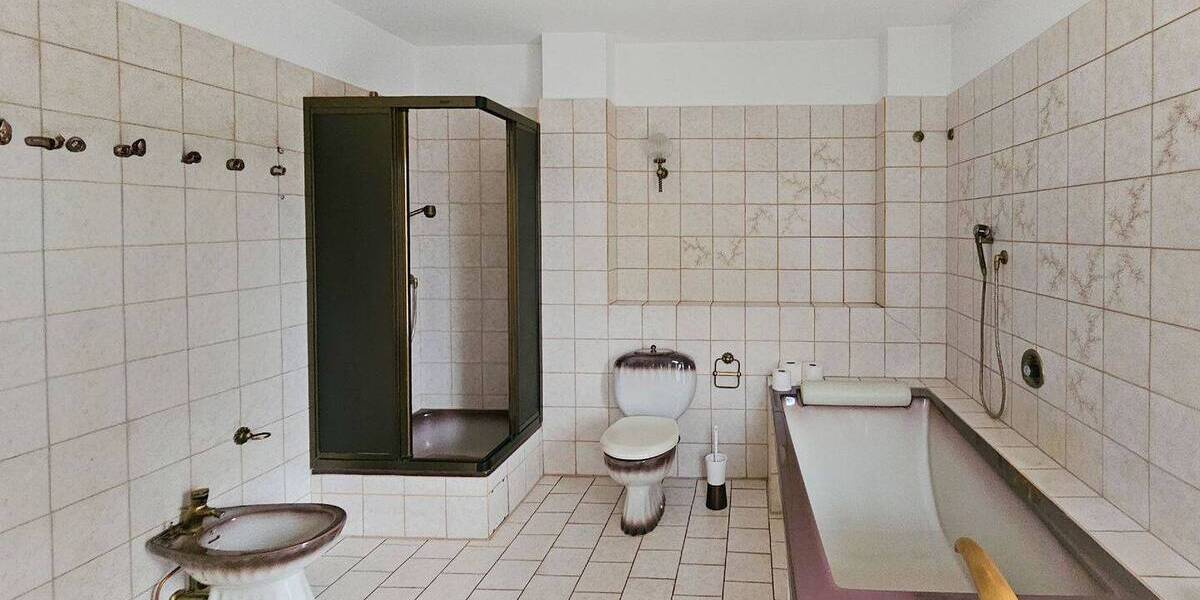 Mehrfamilienhaus, Wohnhaus Leverkusen Lützenkirchen - 5 Zimmer, 193 m&sup2;, 580.000&euro; | Angebot:26220690