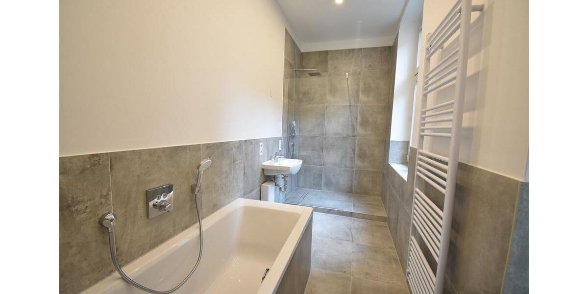 Etagenwohnung Düsseldorf Heerdt - 2 Zimmer, 75 m&sup2;, 1.250&euro; | Angebot:22619460