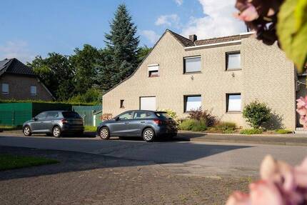 Haus Mönchengladbach Dorthausen - 5 Zimmer, 97 m&sup2;, 299.000&euro; | Angebot:26804626