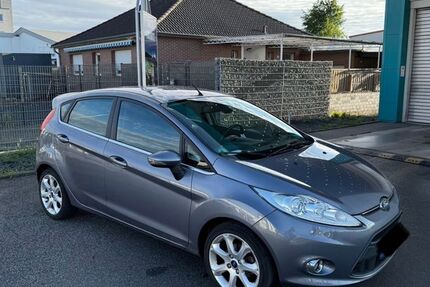 Ford Fiesta 114.000 km 5.800 &euro; Grevenbroich 41515