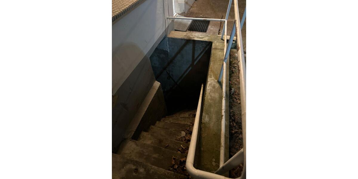 Gewerbeobjekt Düsseldorf Niederkassel - 2.490&euro; | Angebot:26093012