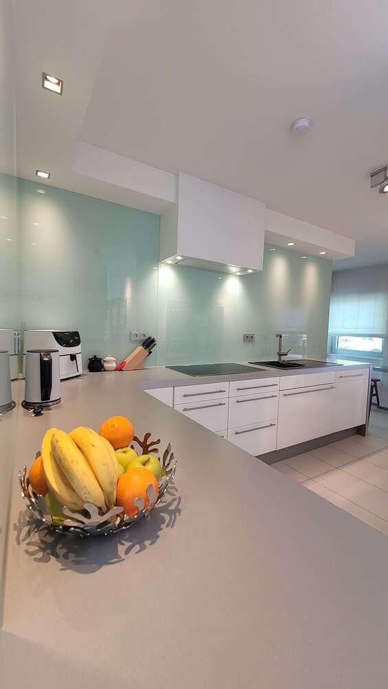 Haus zum Kaufen in Erkrath 897.000 € 226 m²