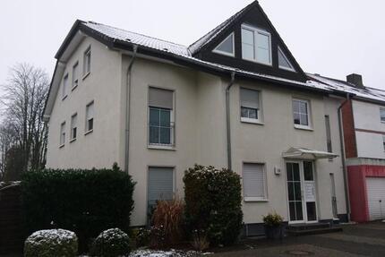 Wohnen über 2 Ebenen, privater Garten, Garage neben der Wohnung 3.5 zimmer