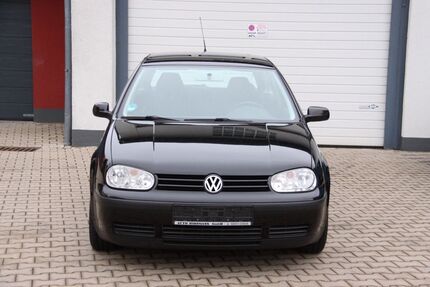 VW Golf 156.000 km 2.999 € Velbert 42549
