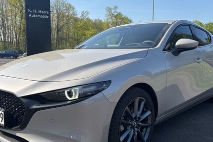 Mazda 3 5.703 km 27.471 &euro; Neuss 41464