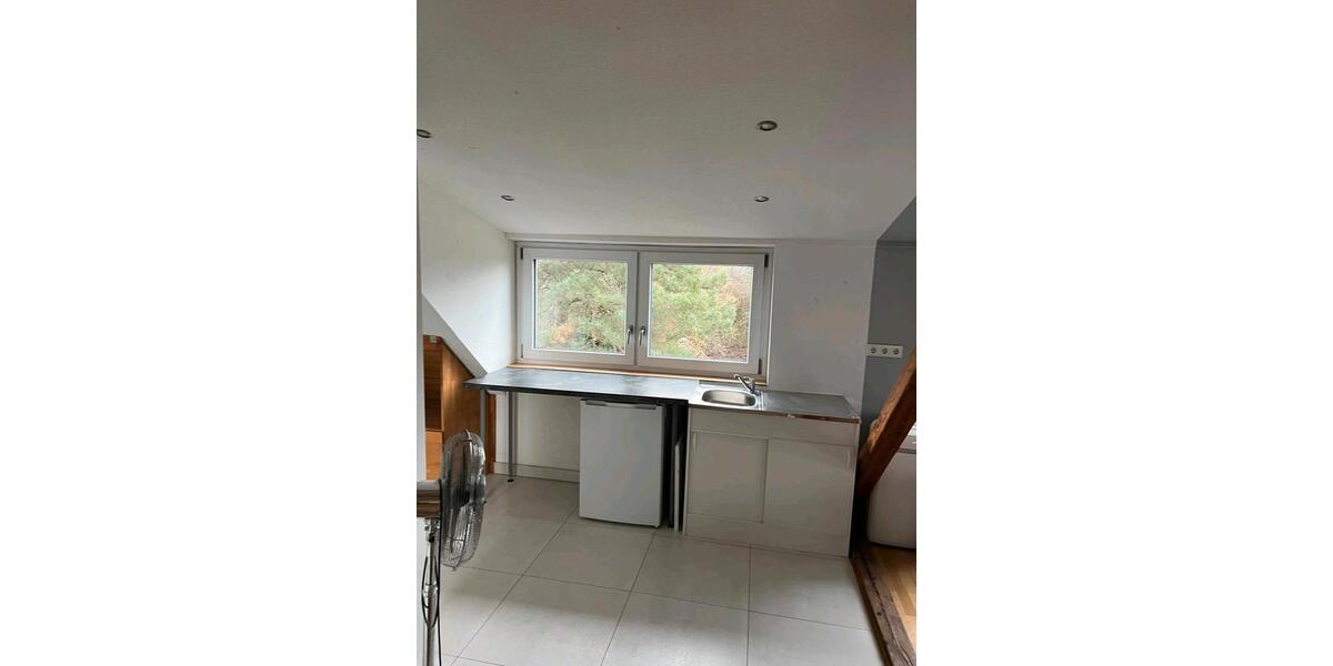 Dachgeschoßwohnung Düsseldorf Stadtbezirk 6 - 1 Zimmer, 43 m&sup2;, 950&euro; | Angebot:26052845