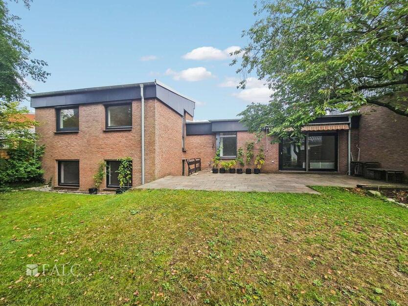 Miettraum im Grünen - Individuelles Wohnen im einzigartigen Split-Level-Haus in Angermund