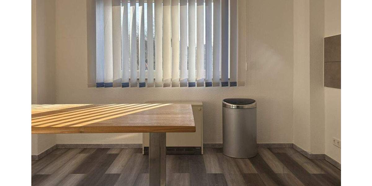 Frisch sanierte 2-Zimmer-Wohnung mit Balkon 2 zimmer