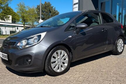 Kia Rio 52.550 km 7.490 &euro; Remscheid 42855