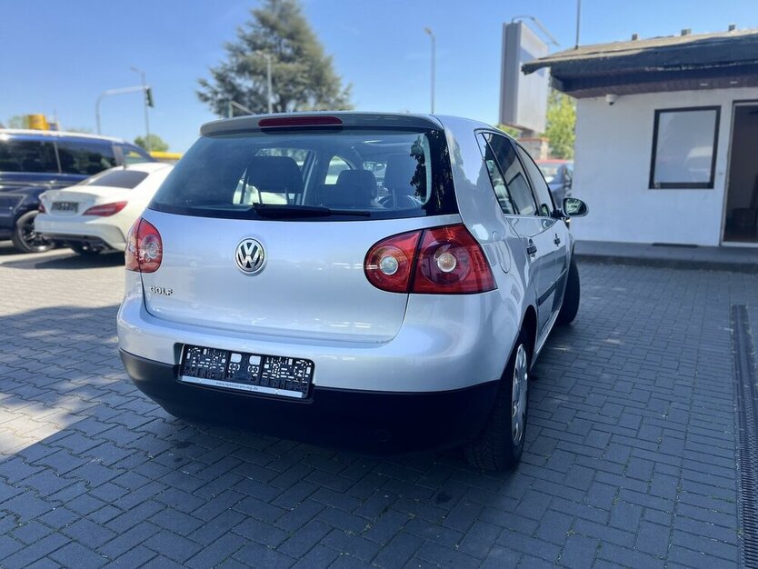 VW Golf Trendline / Klima / Schiebedach / ZV 185.000 km 2.490 € Mönchengladbach 41066