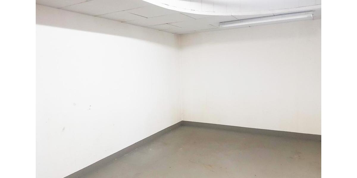 Perfekte Lagerlösung in Hilden: Renoviert und sofort für Ihr Business bereit zimmer