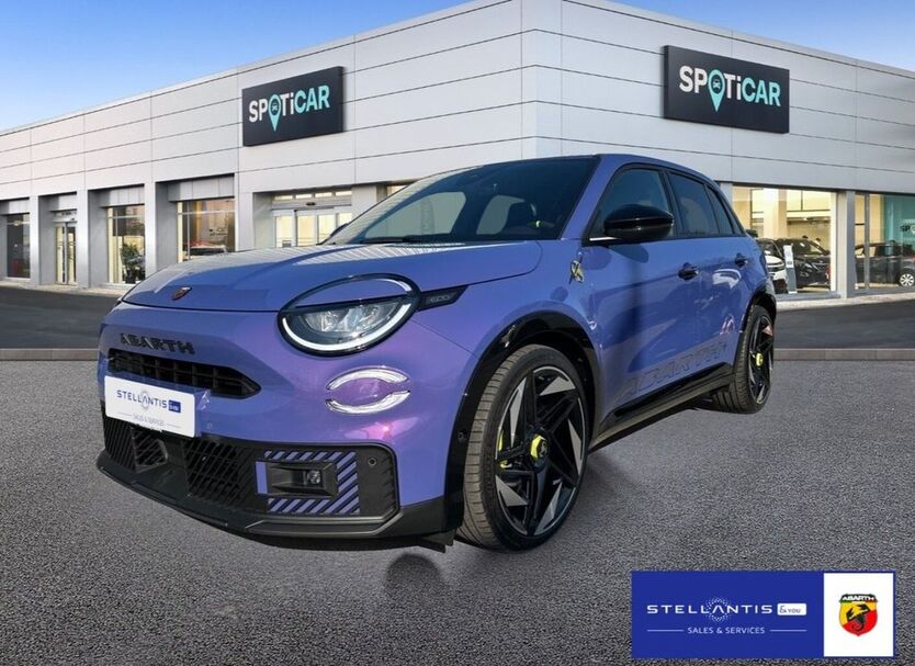 Abarth 600e 4.500 km 44.888 € Düsseldorf 40472