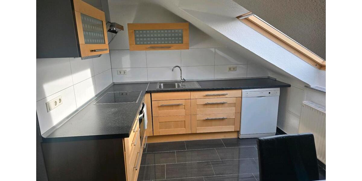 Dachgeschoßwohnung Krefeld Bockum - 1 Zimmer, 36 m&sup2;, 520&euro; | Angebot:24707200