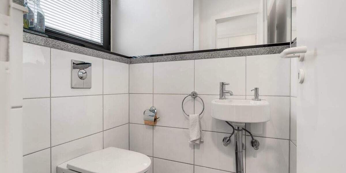 Doppelhaushälfte im Dreikönigsviertel - Stil, Ruhe & Raum für höchste Familienansprüche 5 zimmer