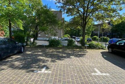 Garagen / Stellplätze Düsseldorf Stadtbezirk 10 - 30&euro; | Angebot:15759517