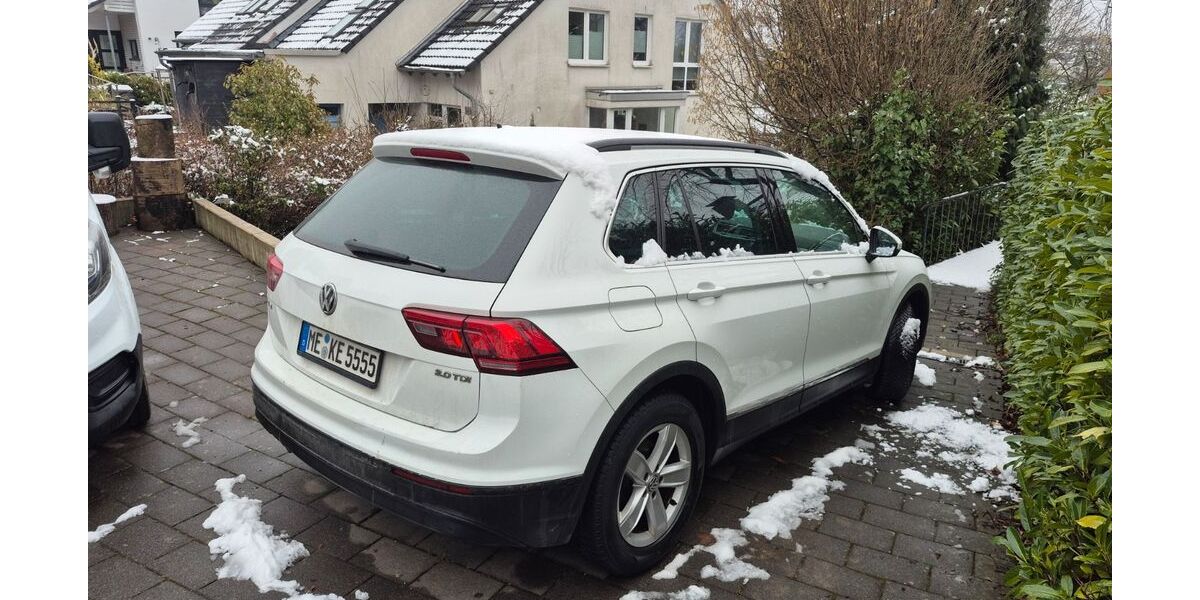 VW Tiguan 203.000 km 13.800 &euro; Heiligenhaus 42579
