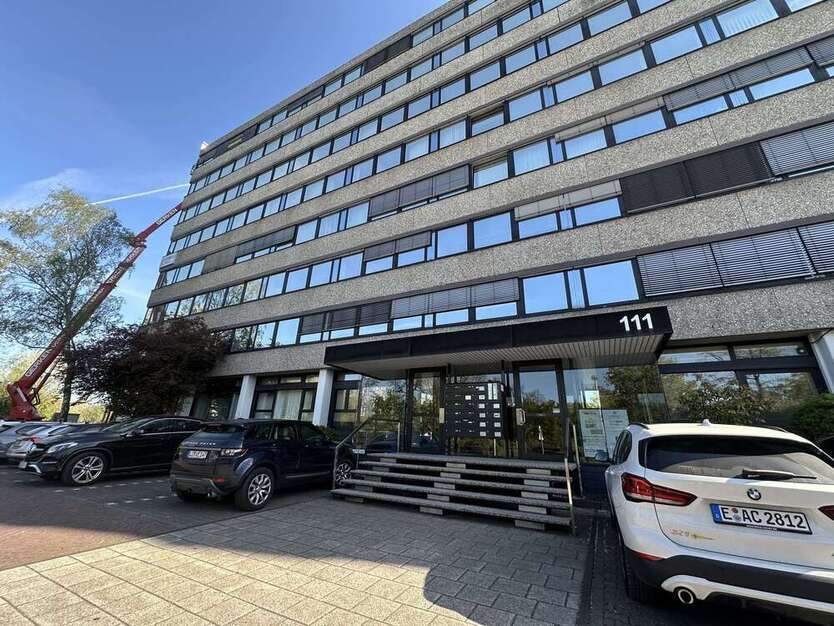 Büro in Düsseldorf 7.150 € 650 m²