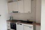 Sehr schöne DG-Wohnung 60 qm Neu Renoviert, Küche 2 zimmer