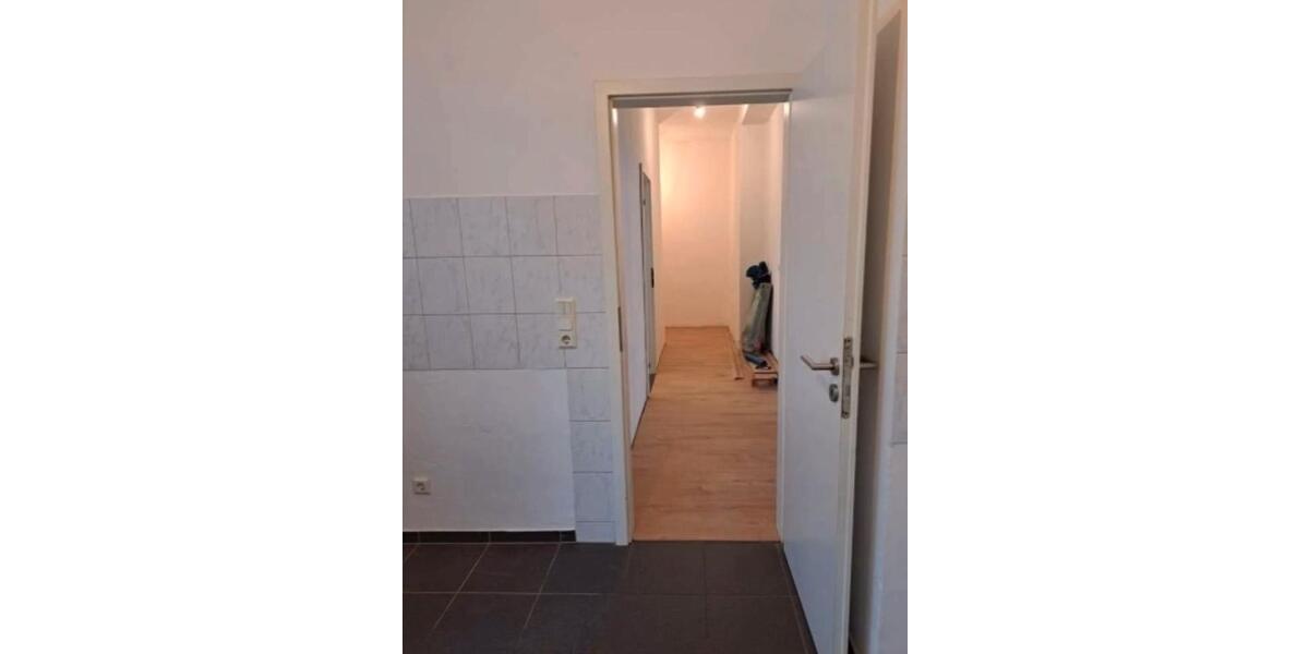 Etagenwohnung Neuss - 2 Zimmer, 66 m&sup2;, 1.100&euro; | Angebot:25714454