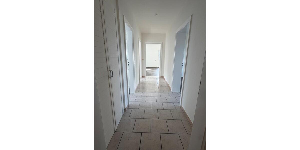 Etagenwohnung Remscheid - 3 Zimmer, 72 m&sup2;, 900&euro; | Angebot:26296332