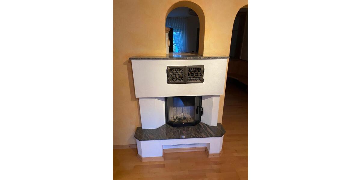 vollmöblierte Doppelhaushälfte auf einem 1200 m² Grundstück 6 zimmer