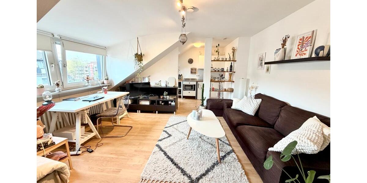 Dachgeschoßwohnung Düsseldorf Stadtbezirk 9 - 1 Zimmer, 33 m&sup2;, 460&euro; | Angebot:26153548