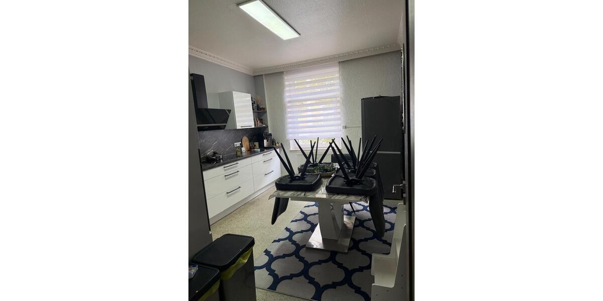 Etagenwohnung Duisburg Duisburg-Mitte - 3 Zimmer, 100 m&sup2;, 145.000&euro; | Angebot:27425670