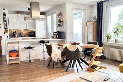 Stilvolle 4-Zimmer-Wohnung im 2. Obergeschoss - nahezu kernsaniert & modern geschnitten 4 zimmer