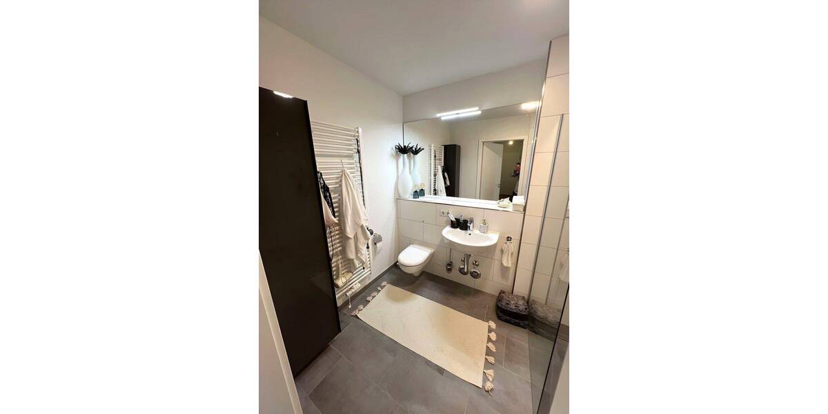 Etagenwohnung Düsseldorf Derendorf - 3 Zimmer, 74 m&sup2;, 1.100&euro; | Angebot:26825336