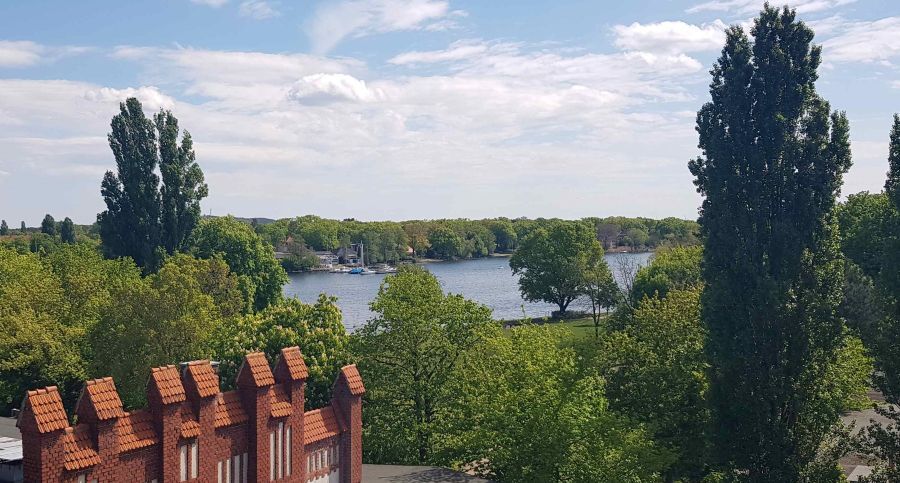 Penthouse im Erstbezug I Wasserblick von 50m² Dachterrasse