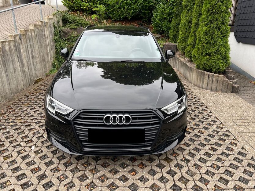 Audi A3 77.000 km 17.000 € Köln 51063