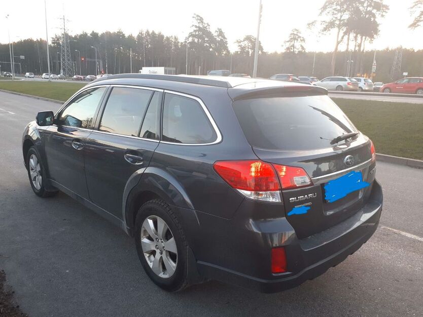 Subaru Outback 230.000 km 5.000 € Düsseldorf 40225