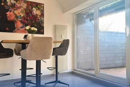 Helles Dachgeschoss in Windberg: Vermietete 2-Zimmer-Wohnung mit herrlichem Balkon! 2 zimmer