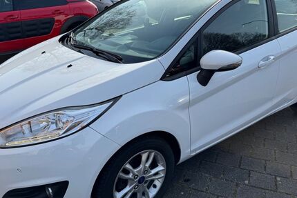 Ford Fiesta 194.000 km 6.999 &euro; Neuss 41462